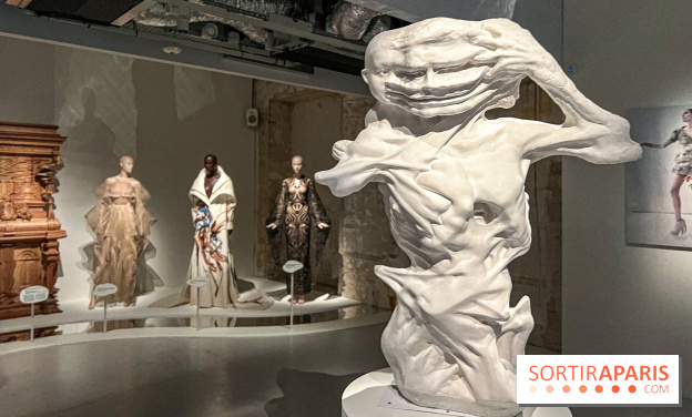 L’exposition retrospective de la créatrice de mode Iris Van Herpen au Musée des Arts Décoratifs - image00117