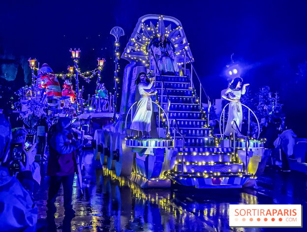 Noël au Parc Astérix 2023, sentier de lumières et patinoire - IMG 5098