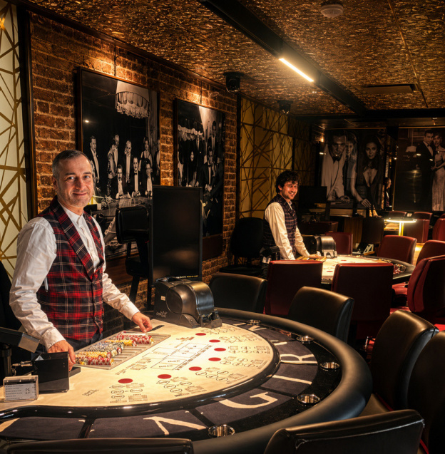 Club Barrière : le temple du jeu sur les Champs-Elysées