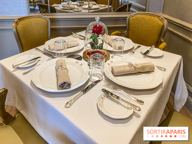 Disneyland Hotel à Disneyland Paris la table de Lumière