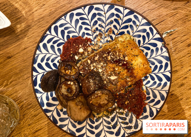 Etsi, la taverne grecque parisienne à découvrir dans le 18e