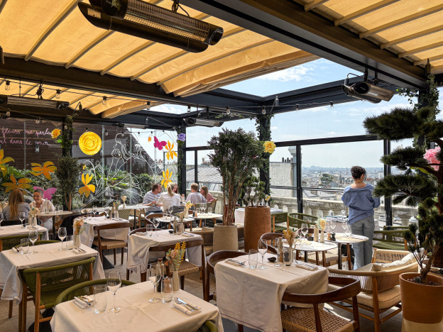 Edmond, l'excellent restaurant panoramique sur Le Jardin Perché, la terrasse du Terrass'Hotel