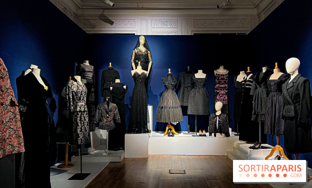 Exposition Haute Couture gratuite chez Bonhams Cornette de Saint Cyr, maison de vente prestigieuse à Paris - image00119