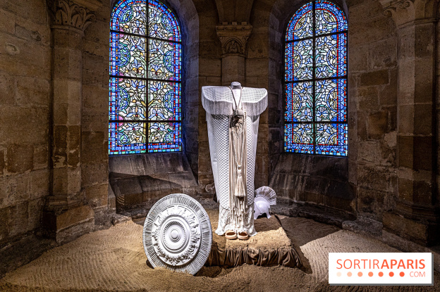 La Trêve la Basilique Saint-Denis, l'exposition costumes et photos de Sophie Comtet Kouyaté en mode jeux Olympique en Grèce Antique - A7C0609 HDR