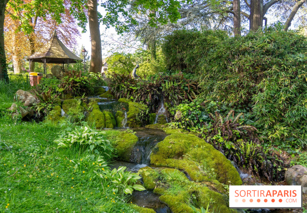 Parc du Dr Fauvel à Villennes sur Seine, grotte et cascades -  A7C1730 HDR