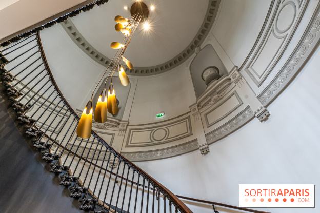 Exposition 'Bijoux de Scène de la Comédie Française' à l'hôtel historique de Mercy-Argenteau qui se dévoile