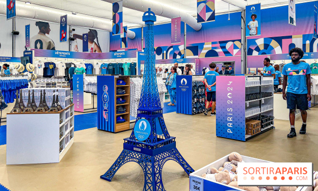 Megastore Paris 2024 Champs-Élysées
