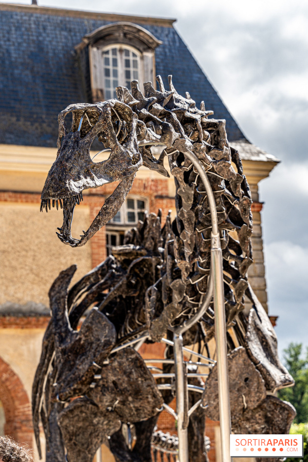 Un dinosaure géant au Château de Dampierre - Jurassique au Château de Dampierre -  A7C8893