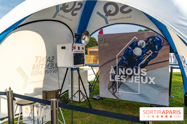 La Fan zone de Saint-Quentin en Yveli!nes, soirée Ofenbach et drones -  A7C0315