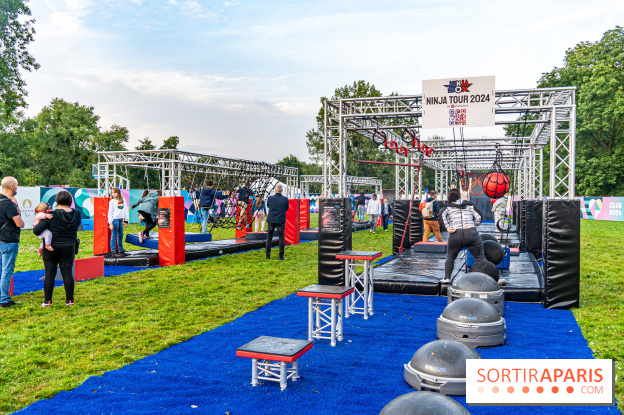 La Fan zone de Saint-Quentin en Yveli!nes, soirée Ofenbach et drones
