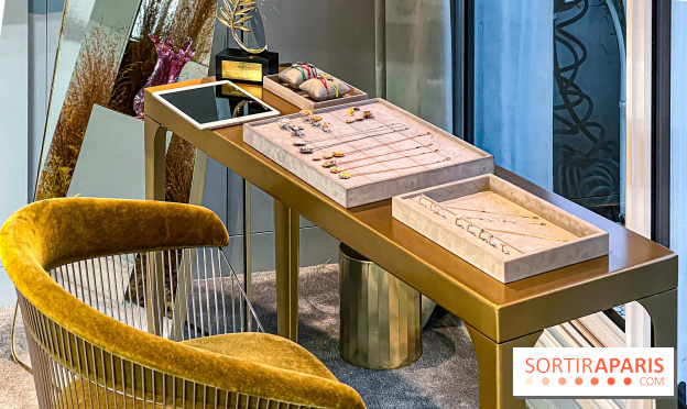 L'exposition gratuite des bijoux de la Maison de Haute-Joaillerie Vever rue de la Paix, à Paris