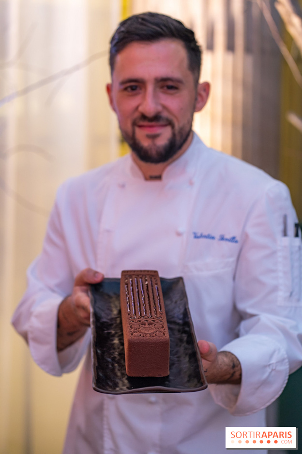 La bûche de Noël du Westin Paris-Vendôme 2024 et galette des Rois 2025 par Valentin Sevilla - photos