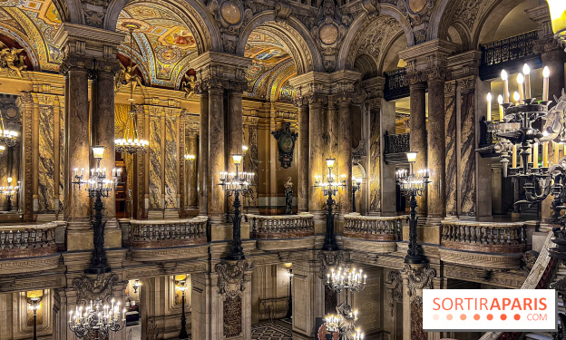 Bijoux de scène de l'Opéra de Paris : l'exposition de parures merveilleuses au Palais Garnier
