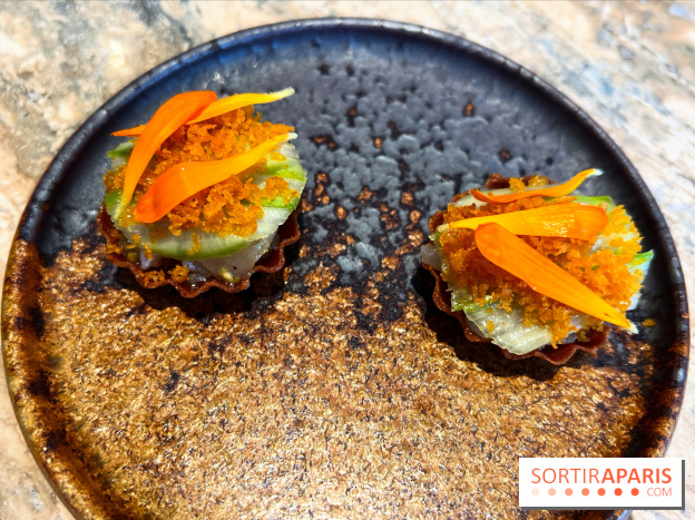 Restaurant Alan Geaam - Tartelette tartare de bar, carpaccio d’asperges vertes, poutargue