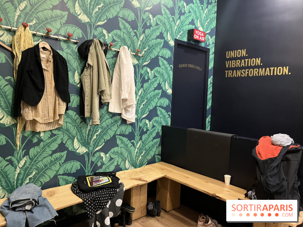 YUJ, les cours de yoga sous lumière infrarouge - nos photos - 2D09E30E FF66 44FC 9476 2057B316D3D8