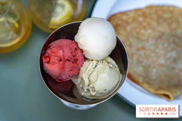 La Flottille, la guinguette dans le parc du Château de Versailles - A7C03425