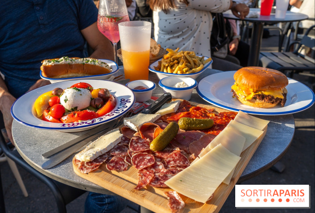 Bonnotte Club Paris, la guinguette branchée et abordable au pied de la Tour Eiffel - A7C06623
