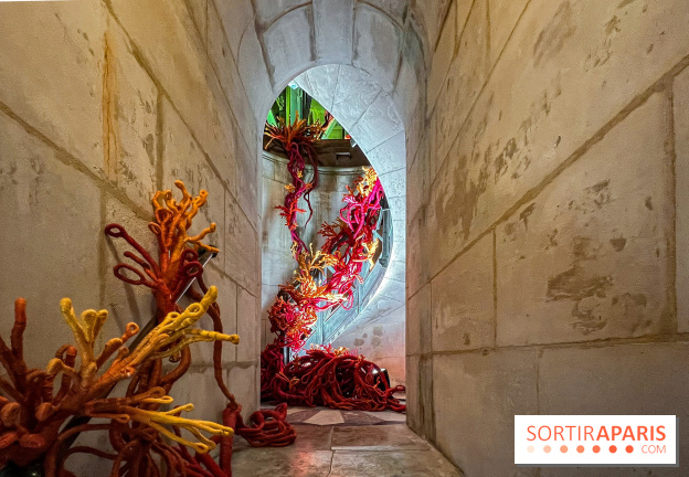 Paris Design Week 2025: une œuvre textile s'invite dans la Colonne de Juillet, place de la Bastille - IMG 7328 jpg