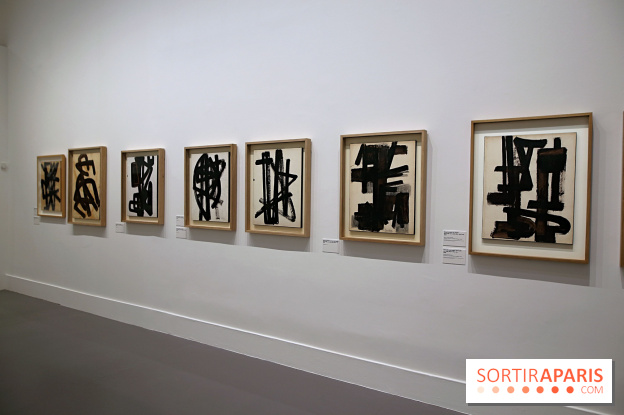Pierre Soulages : nos photos de son exposition et de ses peintures sur papier à voir au Musée du Luxembourg