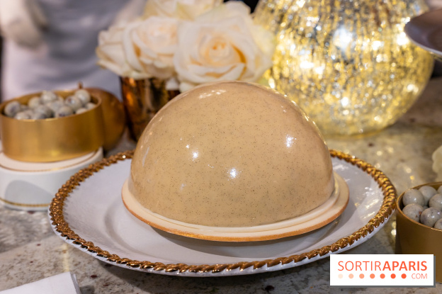 Les bûches et créations de Noël et fêtes de Ladurée 2025