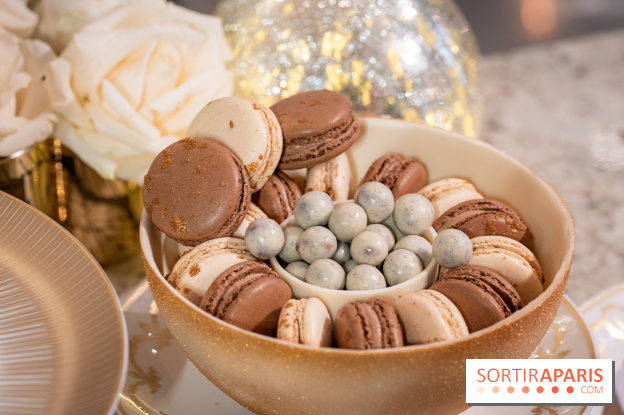 Les bûches et créations de Noël et fêtes de Ladurée 2025