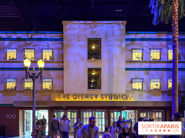 Disney Adventure World - World Premiere