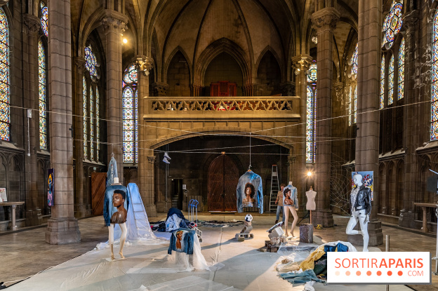Exposition street-art et mode gratuit dans une chapelle à Paris : à la Croisée des Arts - photos