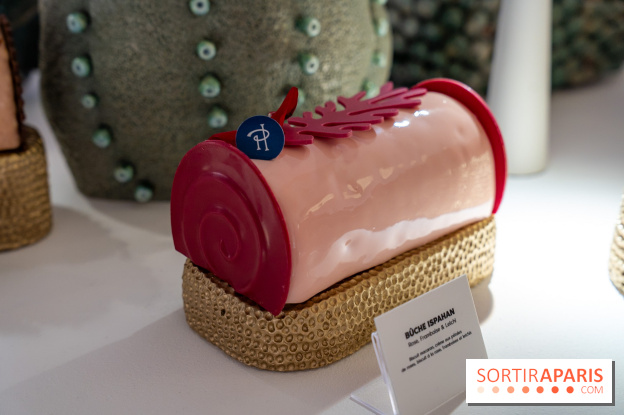 Bûches de Noël et créations de fête 2025 de Pierre Hermé : les Abysses