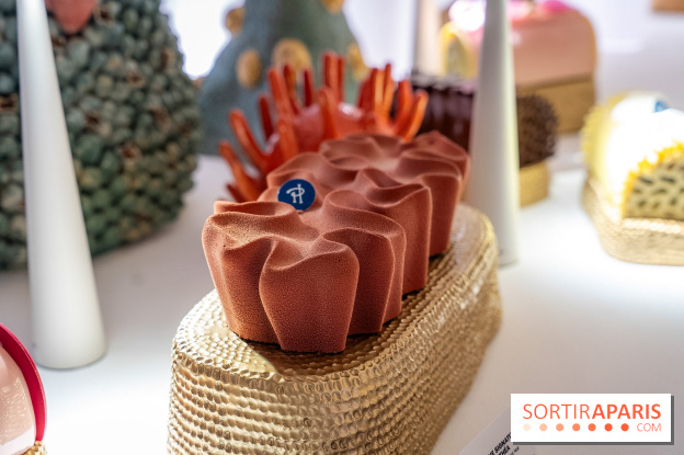 Bûches de Noël et créations de fête 2025 de Pierre Hermé : les Abysses - A7C07831