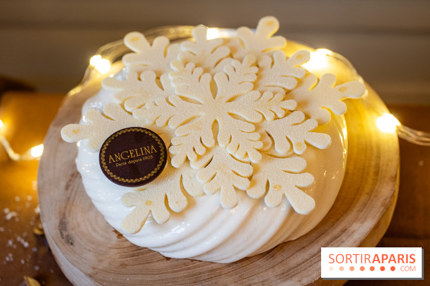 Les Bûches de Noël Angelina Paris 2025