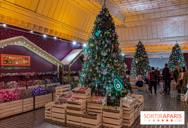 Les vitrines de Noël 2025 du Bon Marché : le grand magasin se métamorphose en (Bon) Marché de Noël