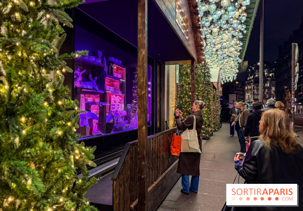 Les vitrines de Noël 2025 du Bon Marché : le grand magasin se métamorphose en (Bon) Marché de Noël