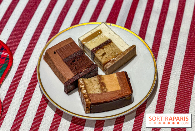 Bûches de Noël 2025 de La Grande Epicerie de Paris : trois gâteaux dans l'esprit des marchés de Noël