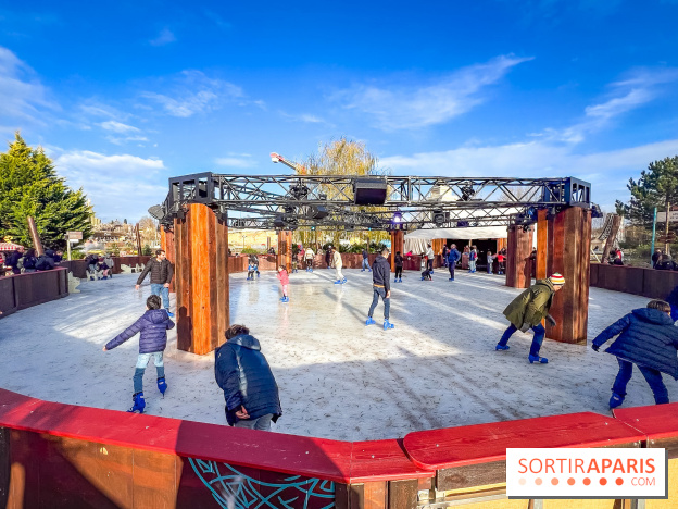 Noël au Parc Astérix 2025, patinoire et marché de Noël  - IMG 7524
