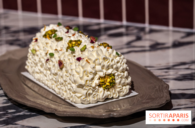 Bûche de Noël Paris-Brest pistache et tropicale de Nour Kandler - Lalla Coffee - A7C02374