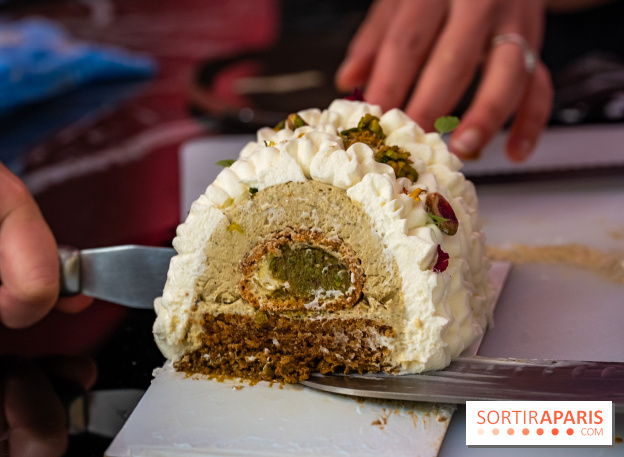 Bûche de Noël Paris-Brest pistache et tropicale de Nour Kandler - Lalla Coffee - A7C02409