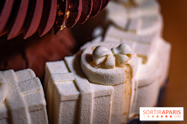 Bûche de Noël Cheval Blanc 2025 : Maxime Frédéric dévoile un sapin exceptionnel - photos - A7C02781