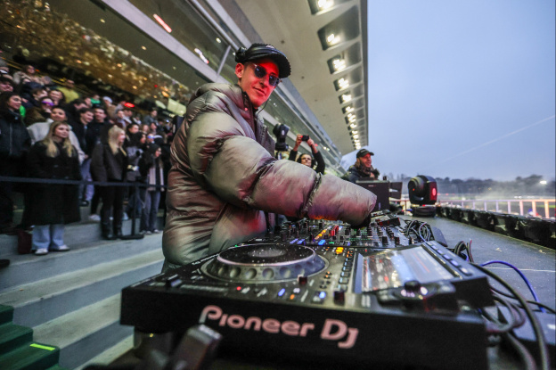 La Folie Douce : trois dimanches festifs à Paris-Vincennes - BV 20250119173724BV 8586