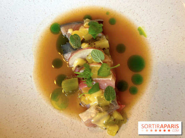 Gramme Paris - Bonite grillée, kiwi, topinambours