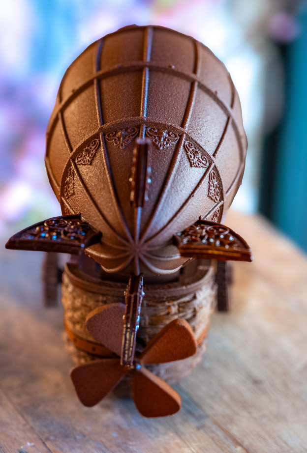 La Belle Envolée du Cheval Blanc Paris, l'Oeuf de Pâques dirigeable 2026 - A7C08074