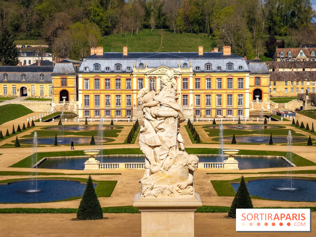 Les tulipes du Château de Dampierre, son jardin anglais et le jardin Le Nôtre