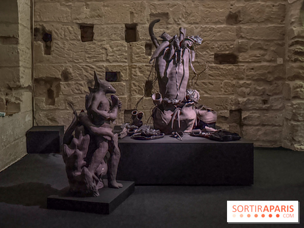 Inkarna : l’exposition de Yosra Mojtahedi à l’Abbaye de Maubuisson