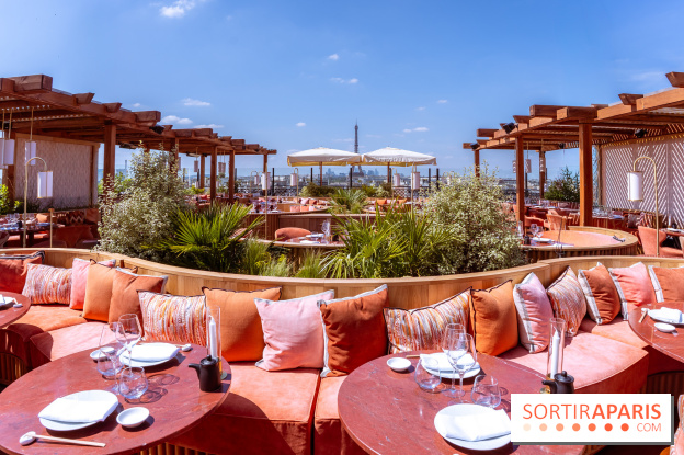 La terrasse en rooftop du Kinugawa à l'hôtel Sax Paris 7e