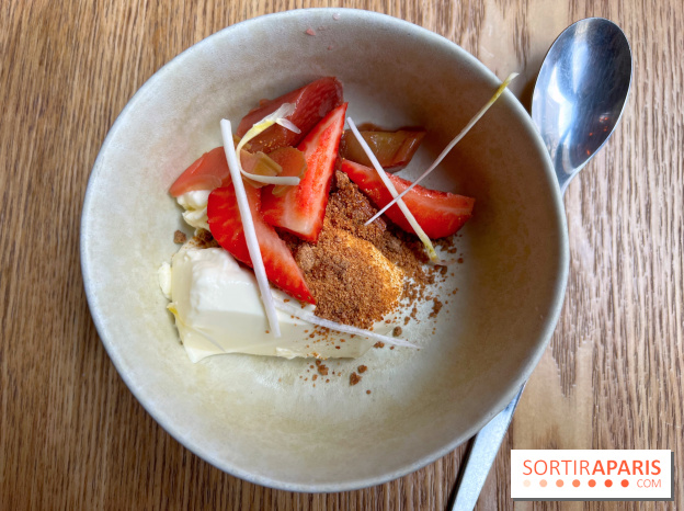 Chez Clo - Panna cotta asperge et fraises