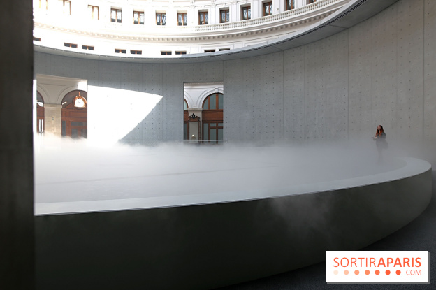 Fujiko Nakaya : nos photos de sa sculpture de brouillard à voir à la Bourse de Commerce