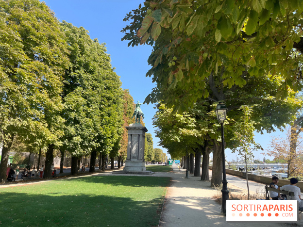 La promenade du Cours de la Reine, une ancienne promenade royale le long des quais de Seine