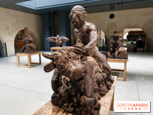 Le Temps des récoltes : Ibrahim Mahama et les artistes ghanéens transforment la Fondation Cartier