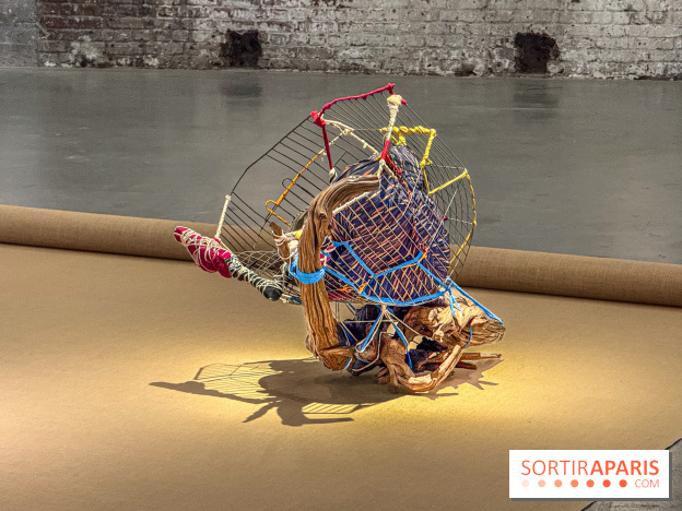 Sonia Gomes — Cœur sauvage : sculptures textiles au Palais de Tokyo