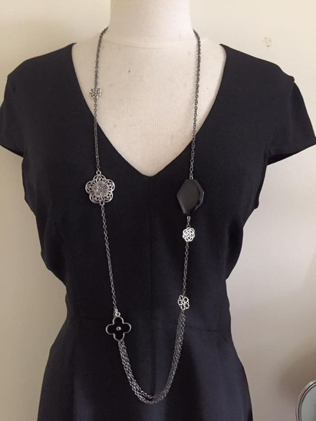 Vente de bijoux et accessoires Alexandra Deloison au Chalet 