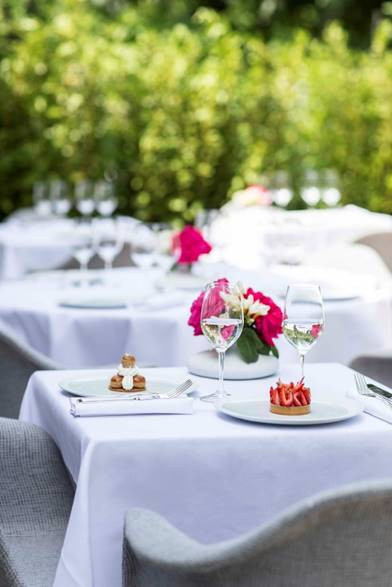 Le Pavillon Ledoyen ouvre sa terrasse estivale éphémère